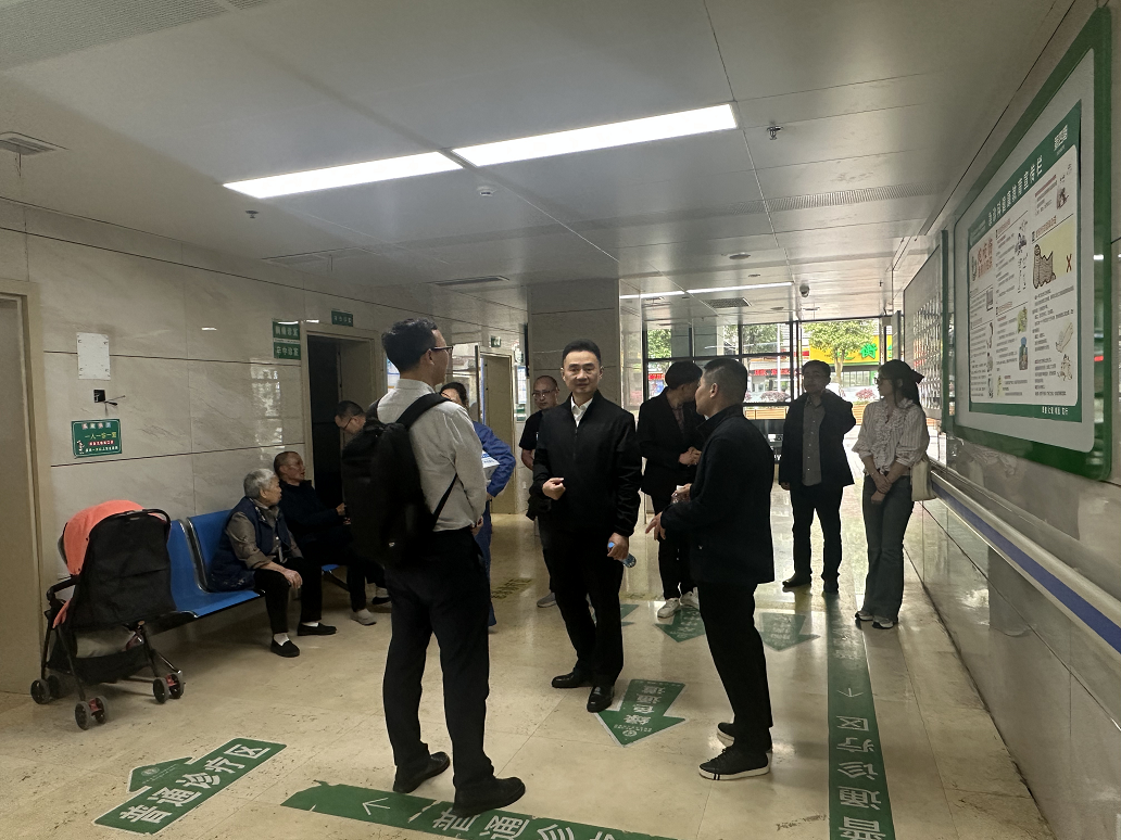 视察我院卒中绿色通道.png